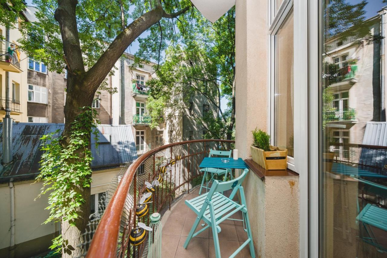 Homely 4 Bedroom Apartment - Old Town - By Upstairs Краків Екстер'єр фото